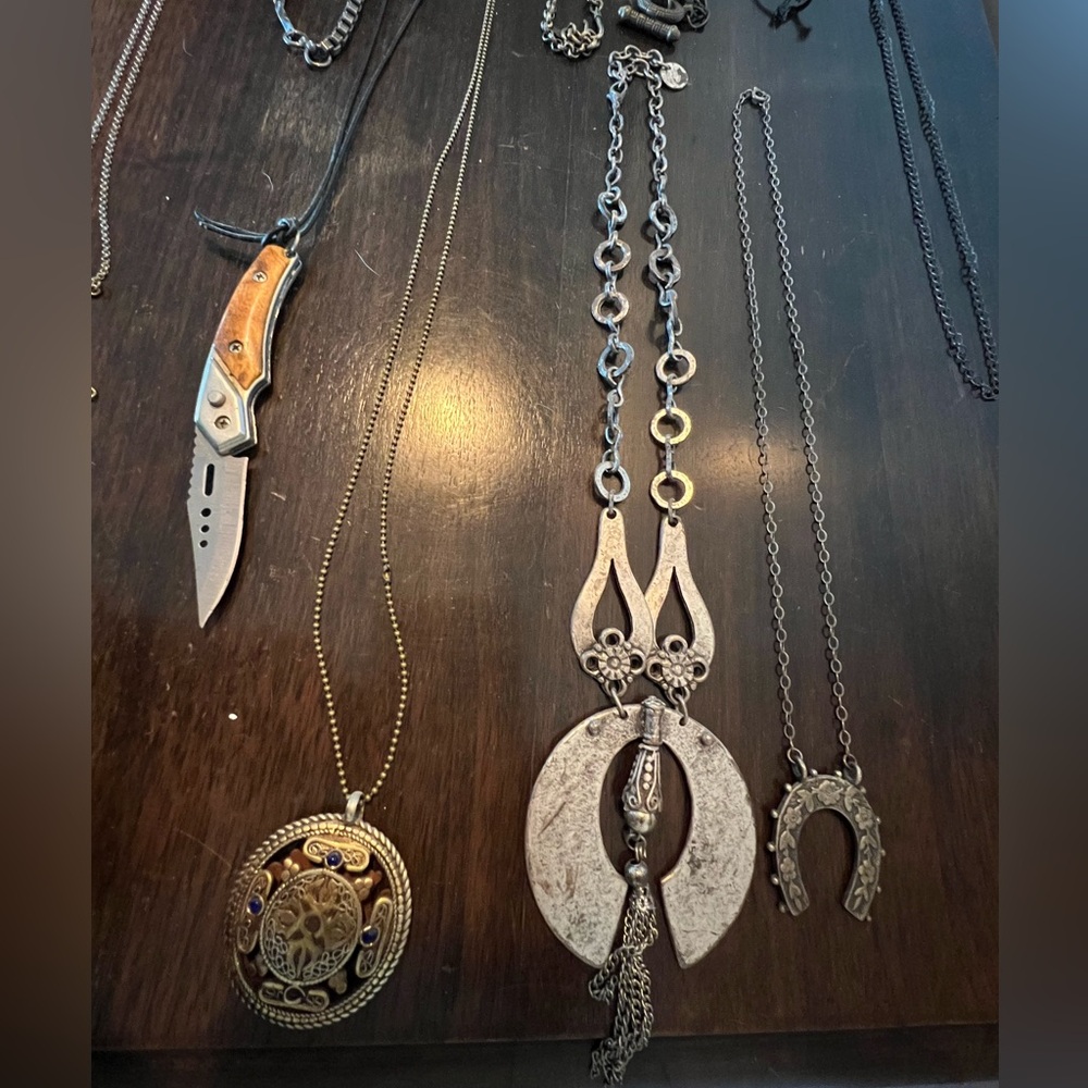 Necklaces - Picture 8 of 12